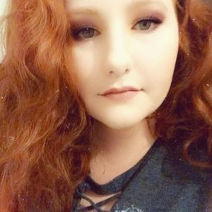 Meet your Posher, Alyx